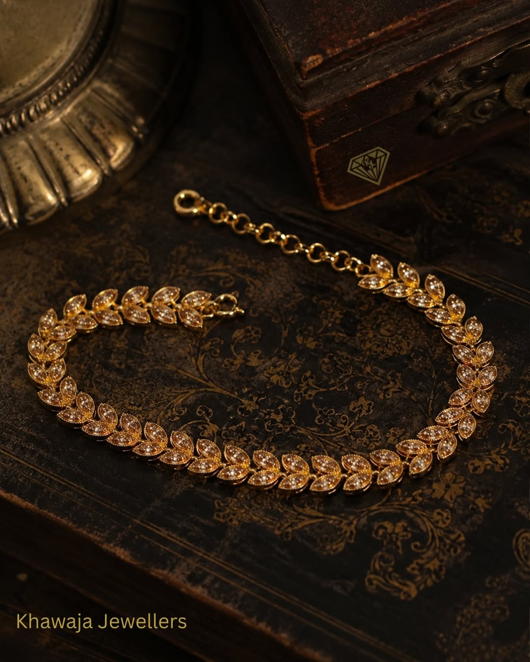 Vintage gold bracelet