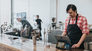 WooCommerce checkout page with payment fields and order summary